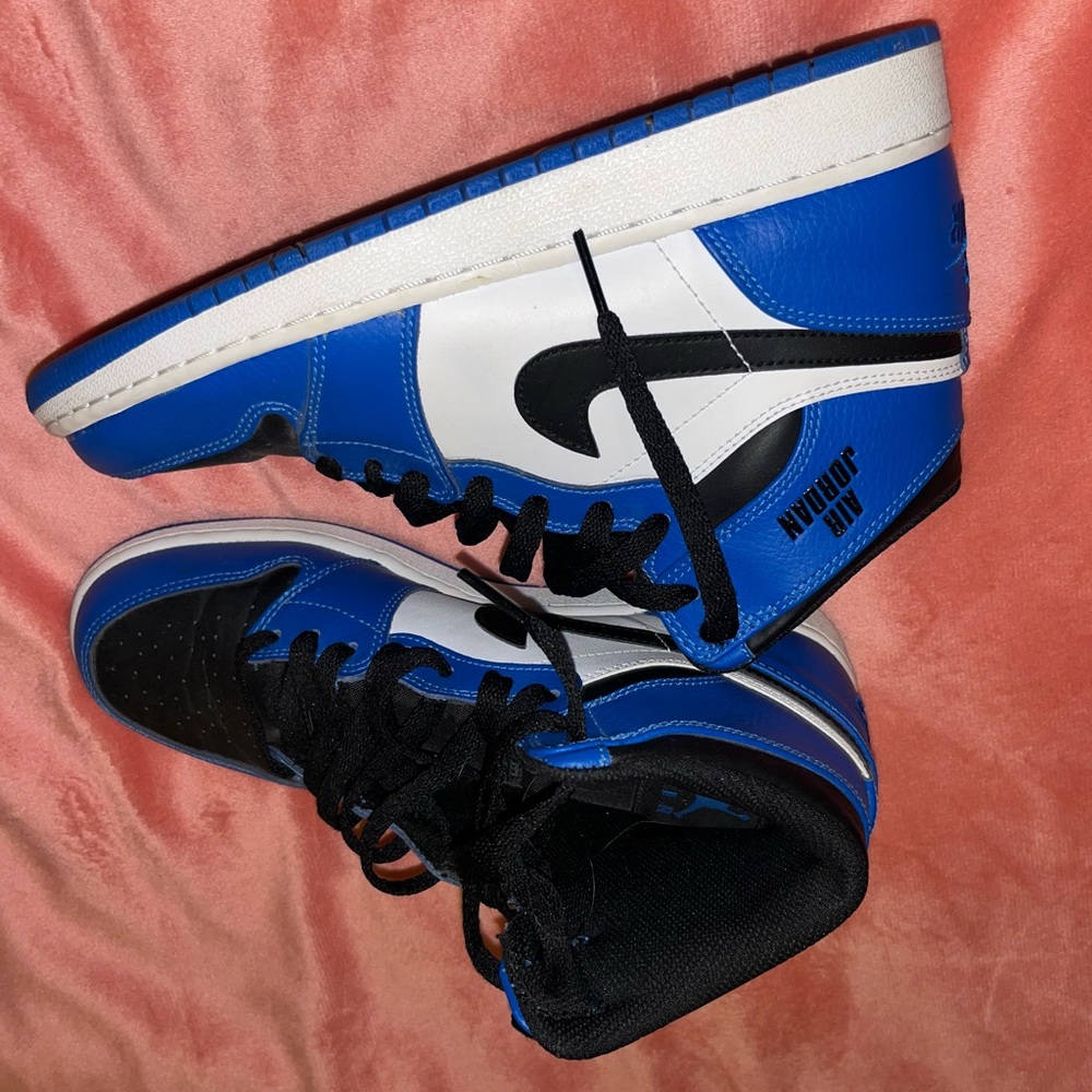Nike Blue and Black Sneakers Classic Design